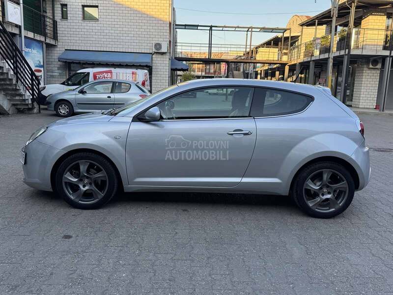 Alfa Romeo MiTo 1.3M-JET/NAV/