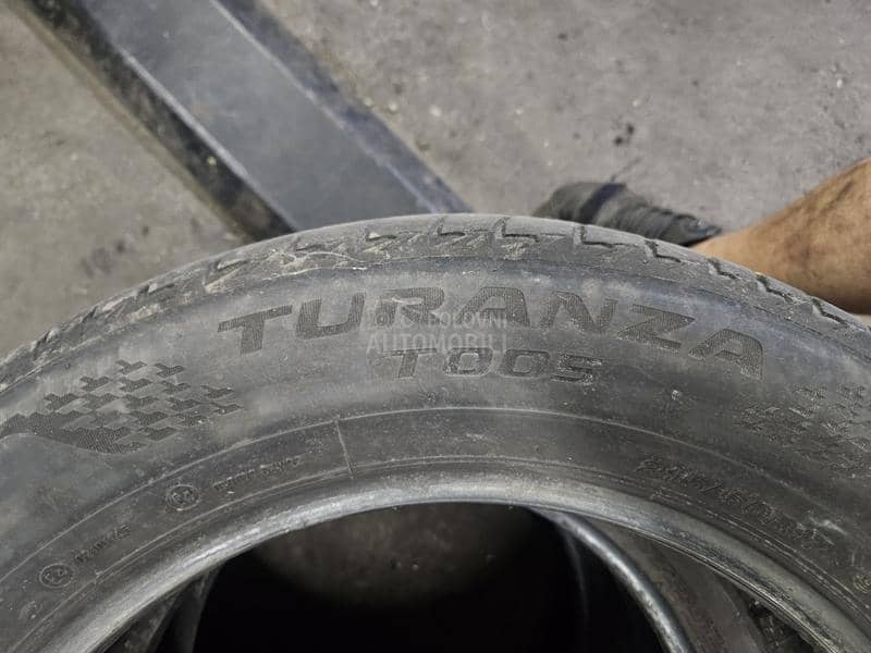 Bridgestone 215/60 R17 Letnja