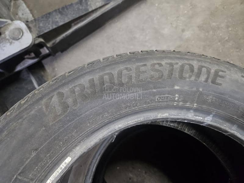Bridgestone 215/60 R17 Letnja