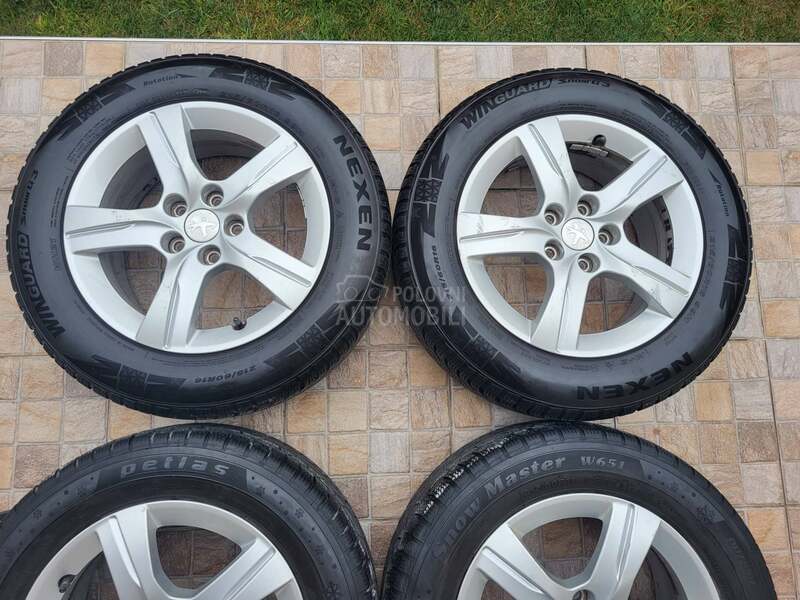 Petlas 215/60 R16 Zimska