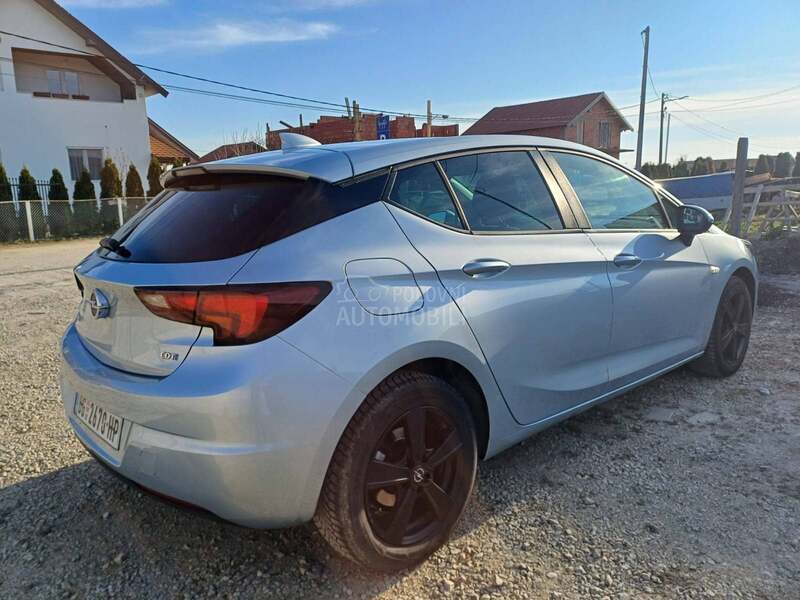 Opel Astra K 1.6