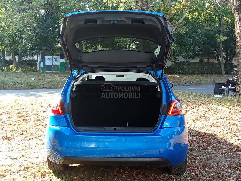 Peugeot 308 1,5hdi virual aut