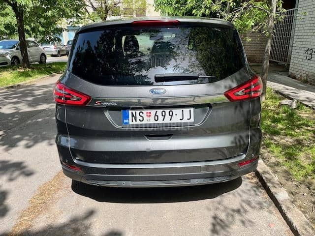 Ford S-Max 