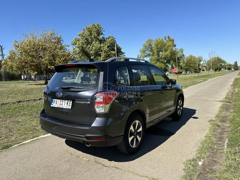 Subaru Forester 2.0 I