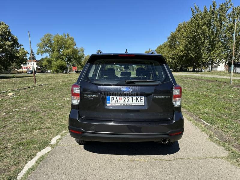 Subaru Forester 2.0 I