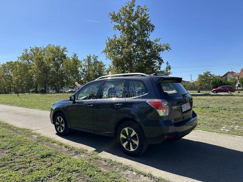 Subaru Forester 2.0 I