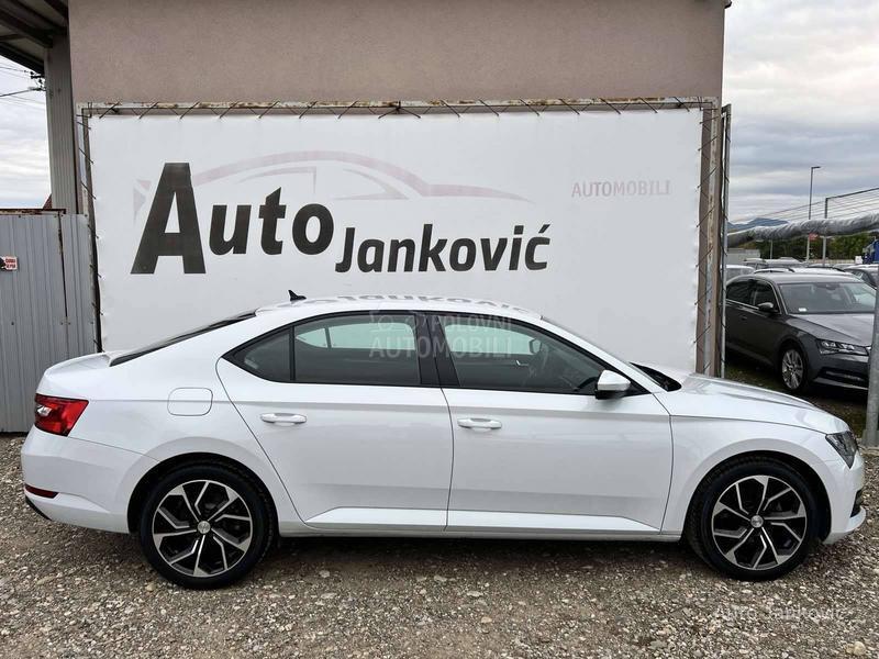 Škoda Superb 36 000 k m
