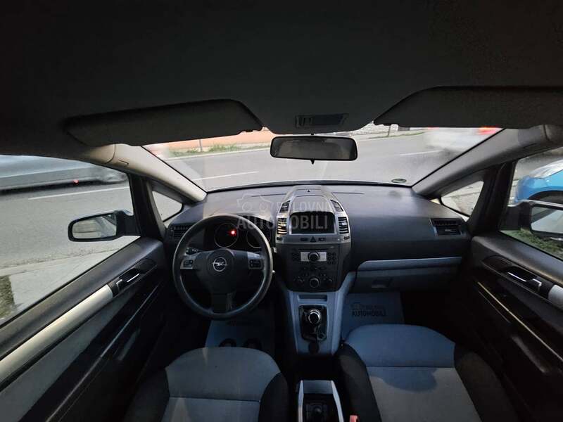 Opel Zafira 1.9 cdti