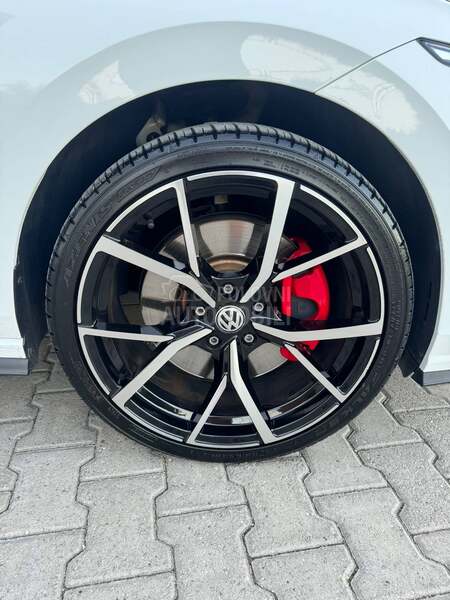Volkswagen Golf 8 GTE IQ