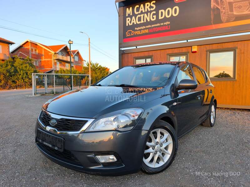 Kia cee`d 1.6 CRDI STYLE