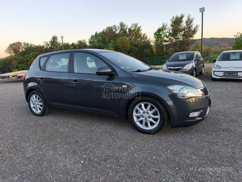 Kia cee`d 1.6 CRDI STYLE