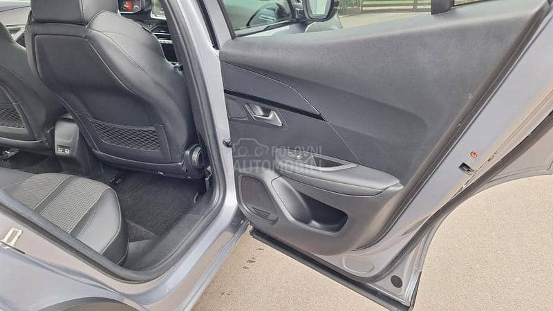 Peugeot 2008 GT LINE