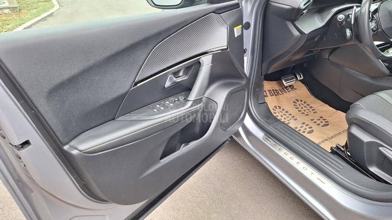 Peugeot 2008 GT LINE