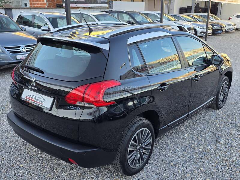 Peugeot 2008 1.2/CH/145.000 K.M