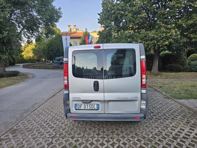 Opel Vivaro 