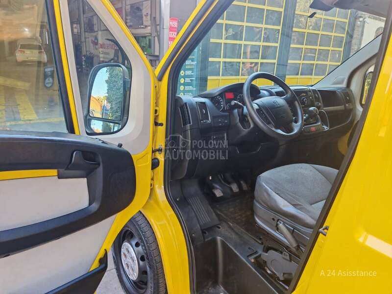 Peugeot Boxer Limited