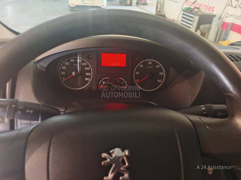 Peugeot Boxer Limited
