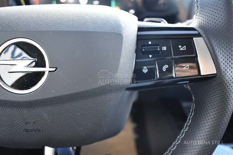 Opel Astra L 1.2 Edition AT