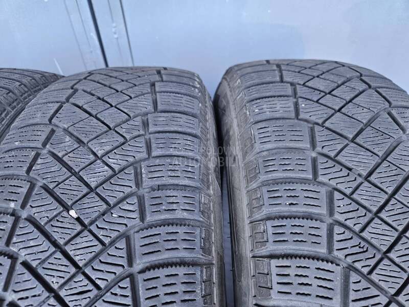 Pirelli 195/65 R15 Zimska