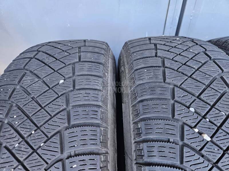 Pirelli 195/65 R15 Zimska