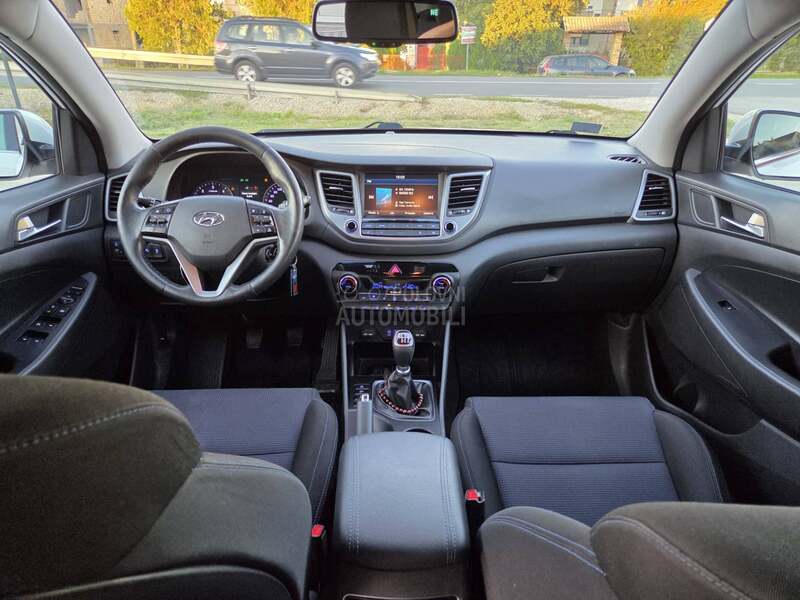 Hyundai Tucson 2.0 CRDI/4 x 4/NAV