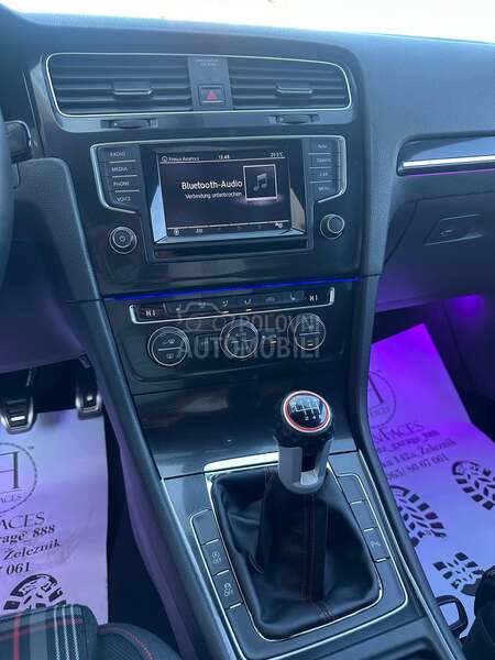 Volkswagen Golf 7 GTI/zvezdano.nebo