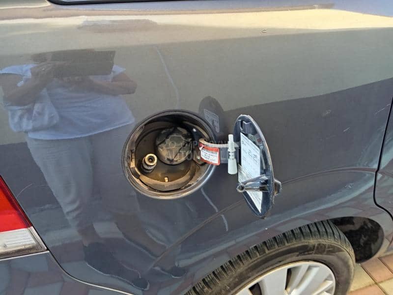 Opel Zafira 1,6 metan