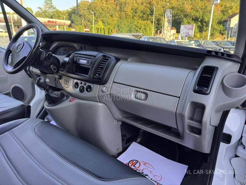 Opel Vivaro 2.5CDTI L1H1