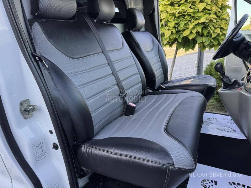 Opel Vivaro 2.5CDTI L1H1