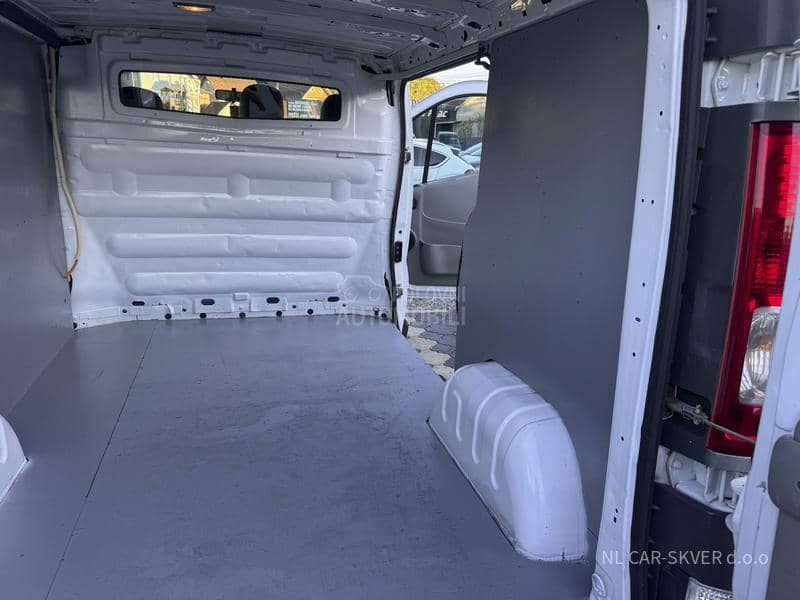 Opel Vivaro 2.5CDTI L1H1