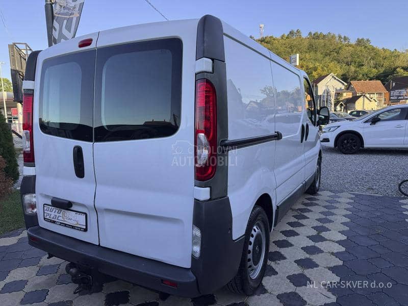 Opel Vivaro 2.5CDTI L1H1