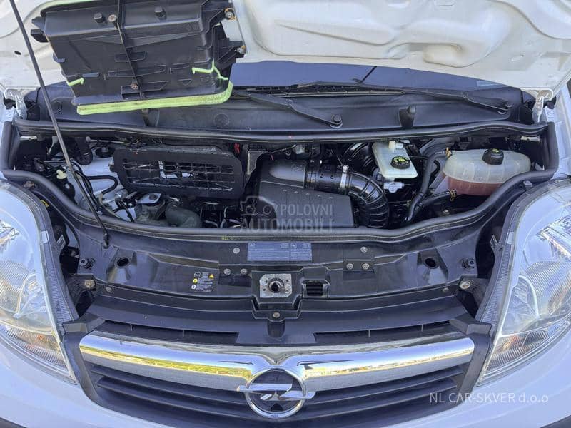 Opel Vivaro 2.5CDTI L1H1