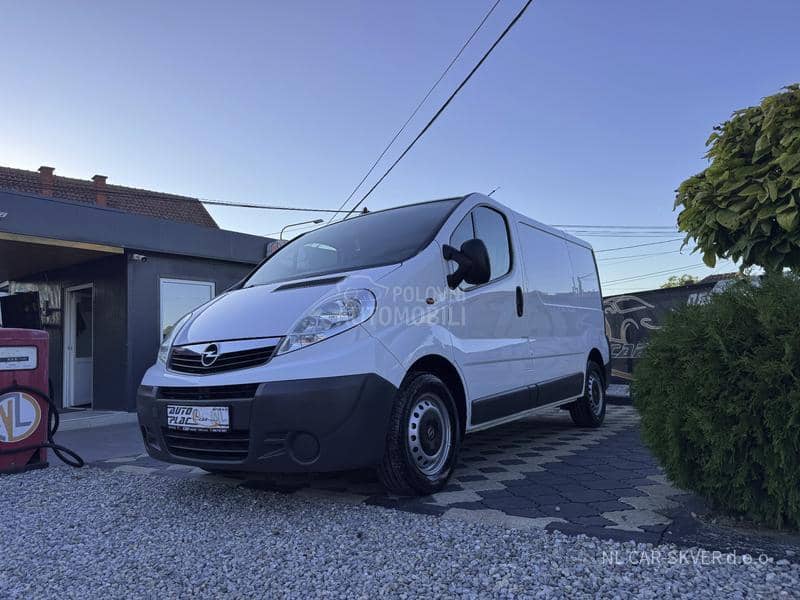 Opel Vivaro 2.5CDTI L1H1