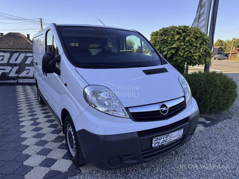 Opel Vivaro 2.5CDTI L1H1