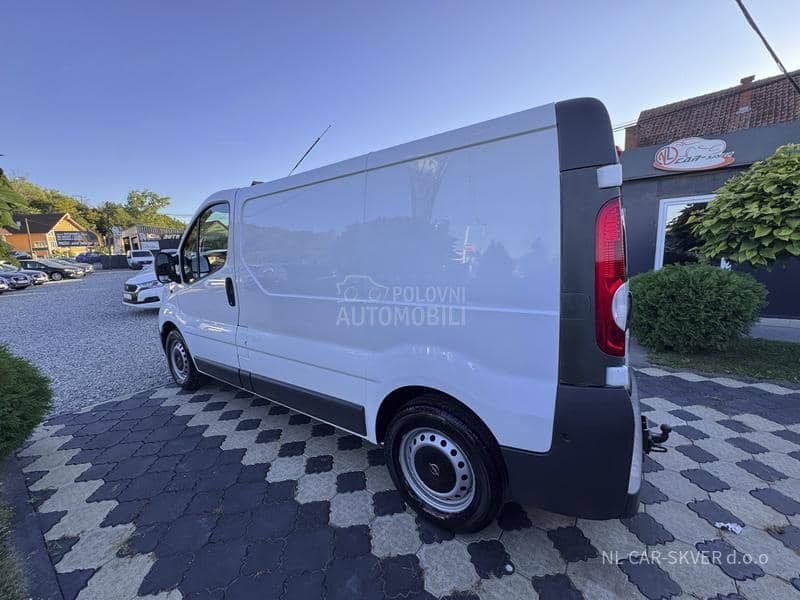 Opel Vivaro 2.5CDTI L1H1