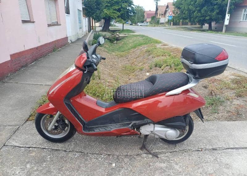 Honda Pantheon 125 efi