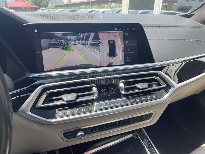 BMW X7 M50D