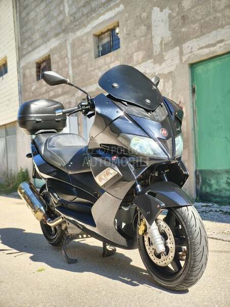 Gilera nexus