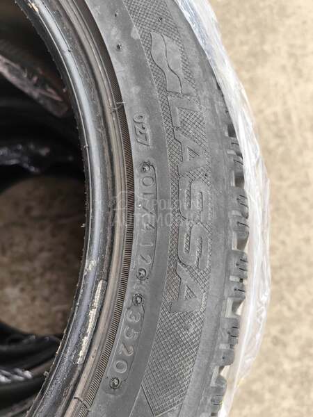 Lassa 235/45 R17 Zimska