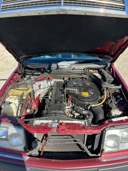 Mercedes Benz W124 Coupe 300i