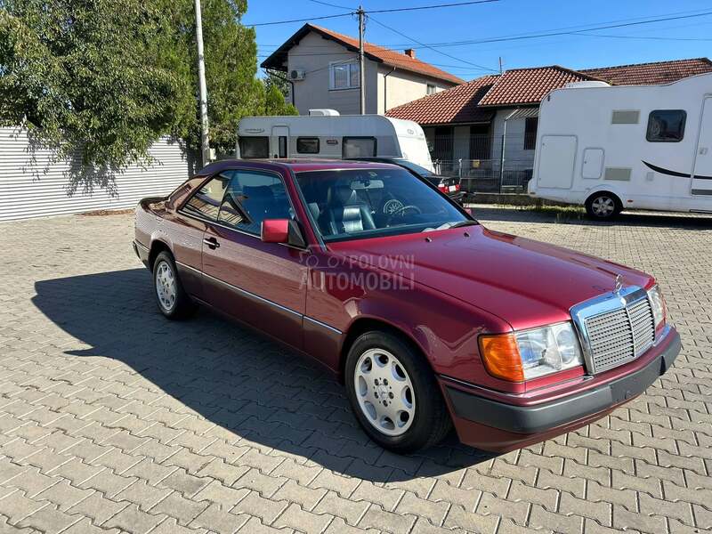 Mercedes Benz W124 Coupe 300i