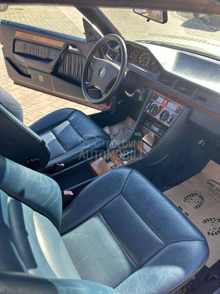 Mercedes Benz W124 Coupe 300i