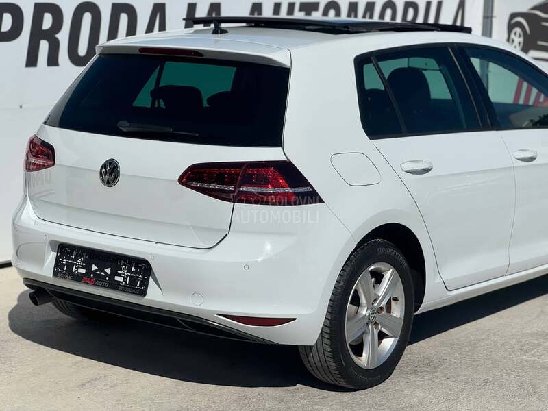 Volkswagen Golf 7 LED / PANO