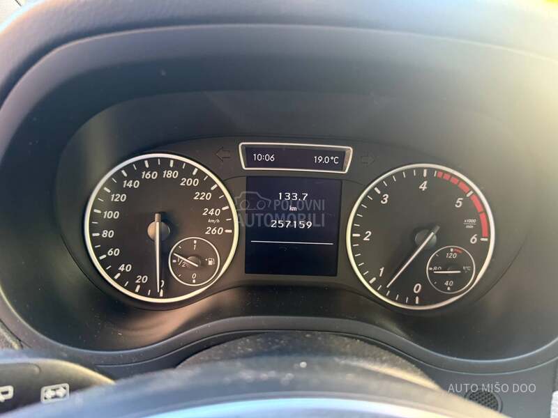 Mercedes Benz B 180 B 180 cdi