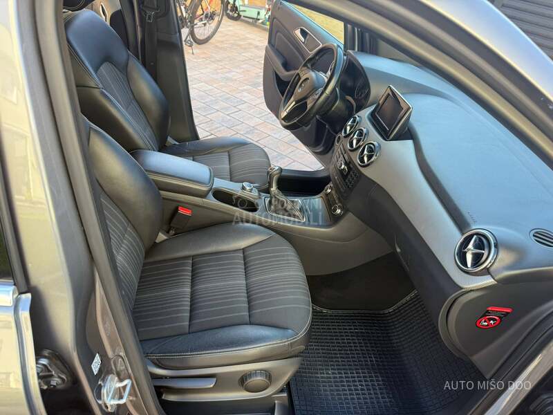 Mercedes Benz B 180 B 180 cdi