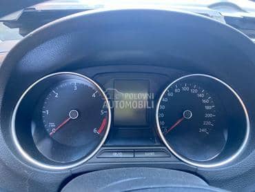 sat za Volkswagen Polo od 2014. do 2017. god.