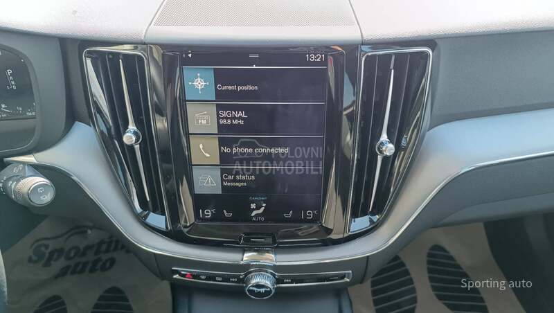 Volvo XC60 2.0 D4 AWD MOMENTUM