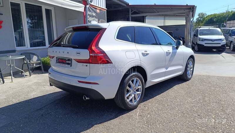 Volvo XC60 2.0 D4 AWD MOMENTUM