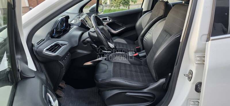 Peugeot 2008 1.6 HDI ALLURE