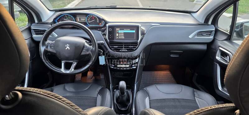 Peugeot 2008 1.6 HDI ALLURE